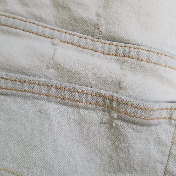 Levis 501 Short - high rise light wash denim. - Picture 7 of 12